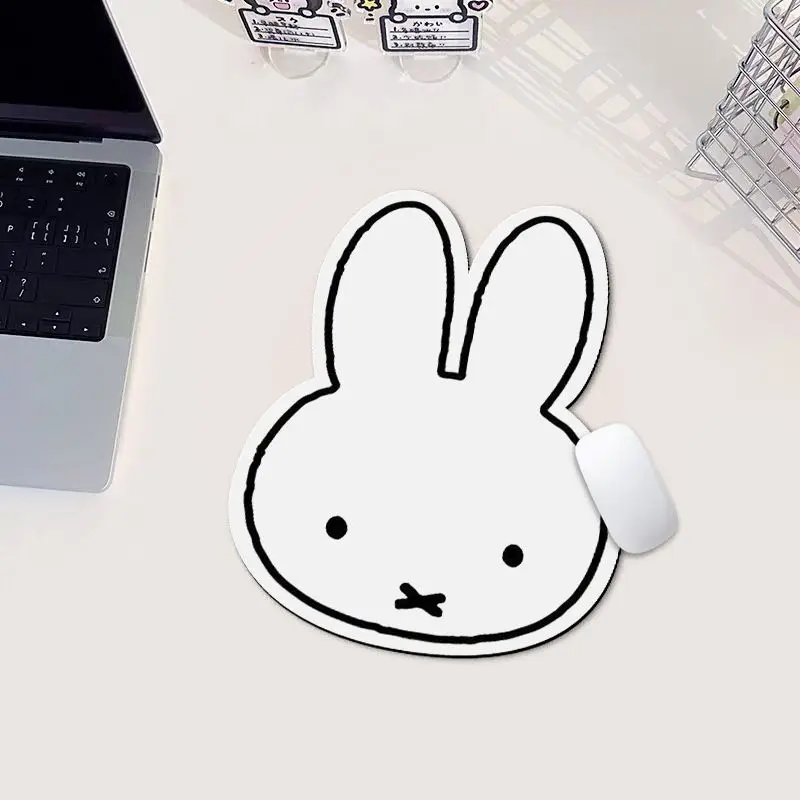 Tapis de souris en forme de la - Desk Setup Kawaii avis et prix